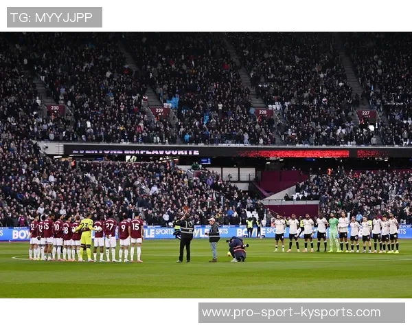 英超焦点战埃弗顿主场迎战西汉姆全力争胜展现实力